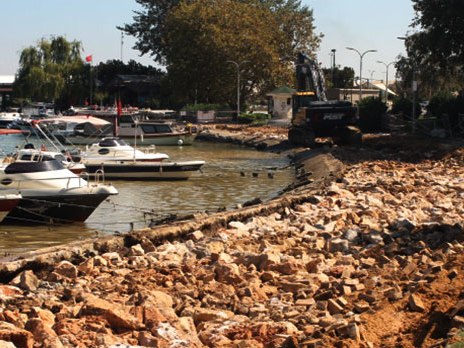 Yalova balikcilar barinaginda calismalar suruyor